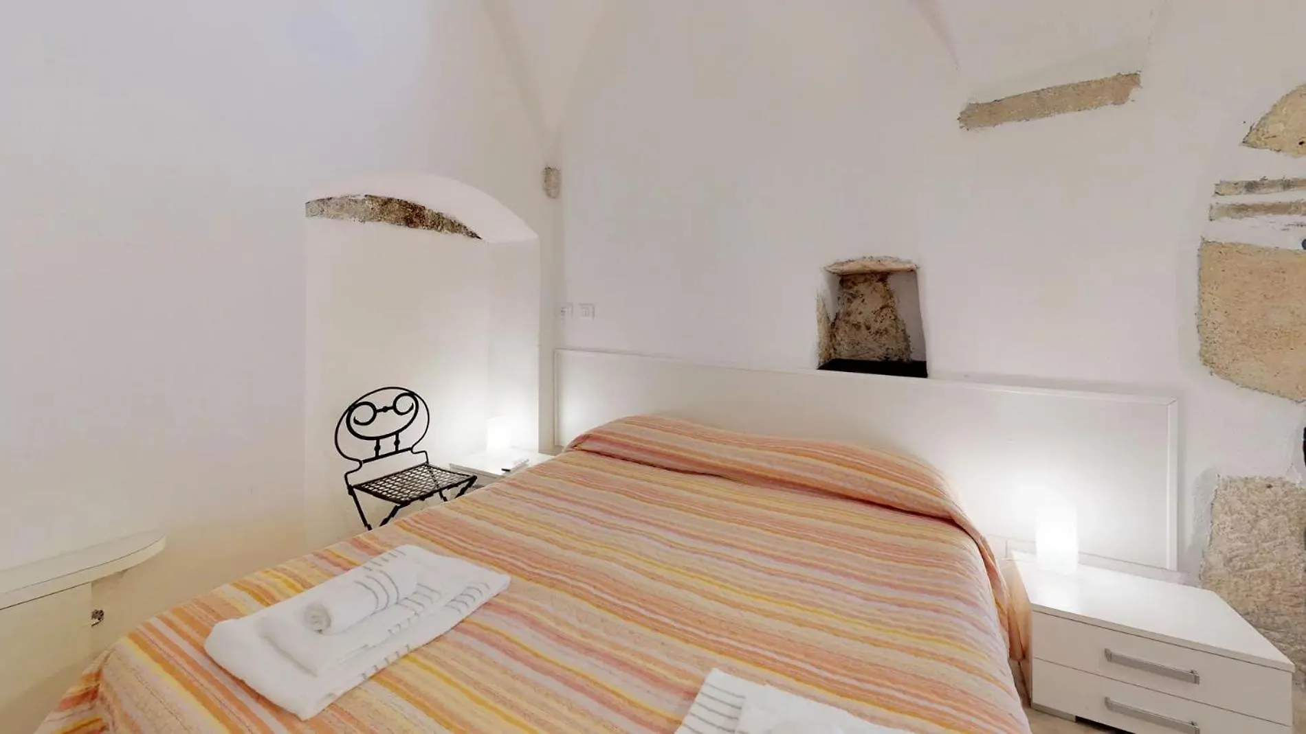 Casa Del Teatro Aparthotel Borgio Verezzi 0*,